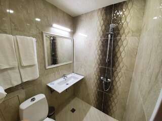 Отель Hotel Galant София Двухместный номер с 2 отдельными кроватями-6