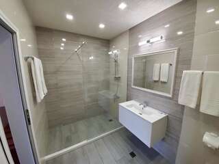 Отель Hotel Galant София Люкс с 1 спальней-5