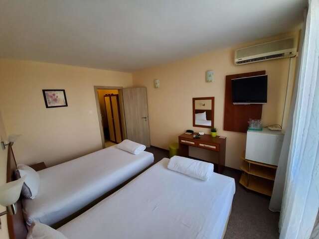 Отель Hotel Galant София-18